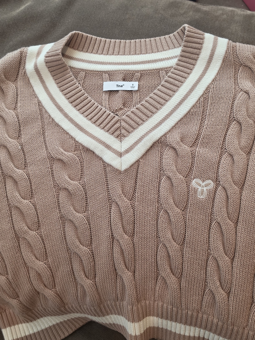 TNA Womens Cable Knit V-Neck Sweater Vest in Tan with Cream Trim